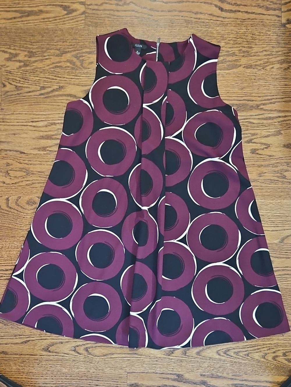 Alfani Womens Sleeveless Circle Print Dress in Burgundy and Black